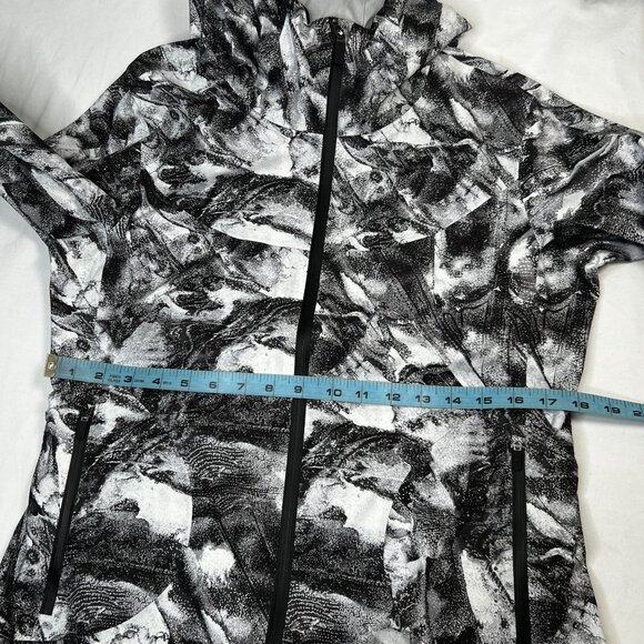 Lululemon Break A Trail Jacket Hooded Windbreaker Take Flight Grey Multi 8 - Picture 10 of 16